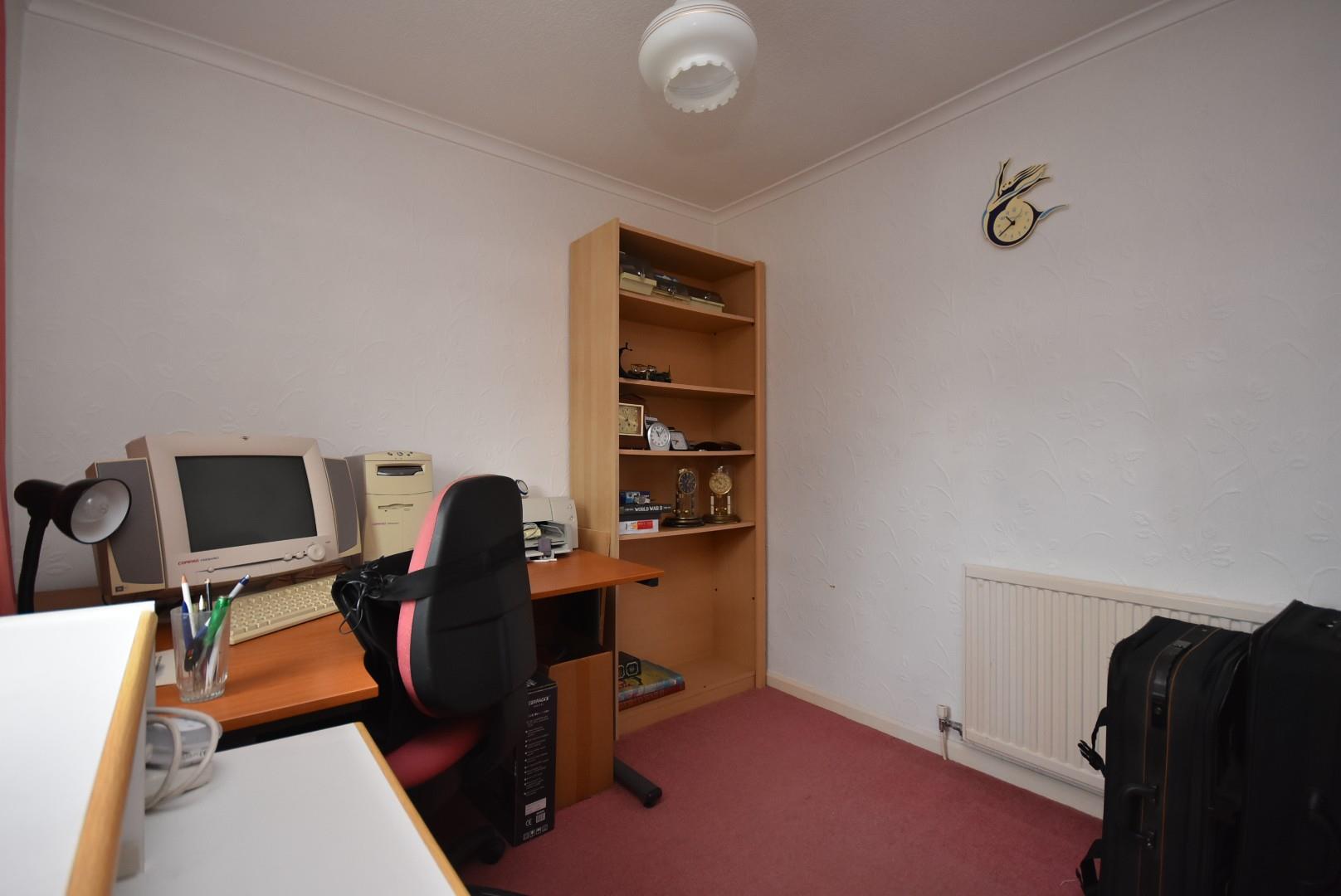 32 Laburnum Way, Penarth, CF64 3NF